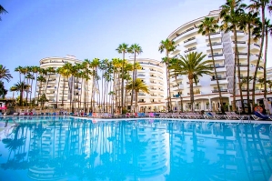 Servatur Waikiki ⭐⭐⭐⭐